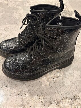 Dr. Marten's Kids 1460 Boot Size 4 Black/Silver